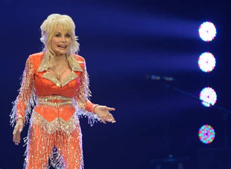 11 things you didn t know about dolly parton mental floss