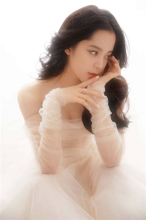 nana ouyang poses for photo shoot china entertainment news di 2021