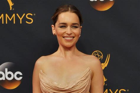 Look Emilia Clarke Wraps Up Filming On Han Solo Spinoff