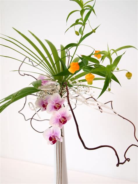 Vintasia Japan Flower Arrangement Ikebana