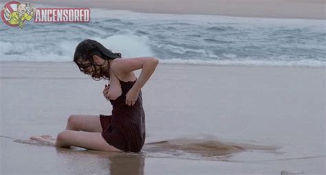 Naked Roxane Mesquida In Sex Is Comedy