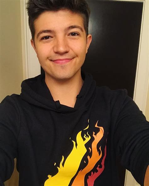 fire makes everyone look good famous youtubers preston preston playz