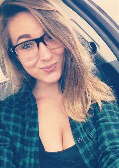 girls with glasses make any day better barnorama