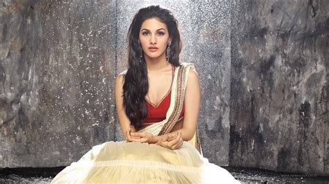 actress amyra dastur wallpapers hd wallpapers id 16571