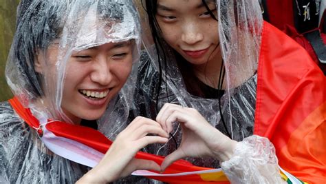Taiwan First In Asia To Legalize Same Sex Marriage The World From Prx