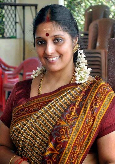 tamilaunty swathi naidu enjoyable tamil aunty pundai pics