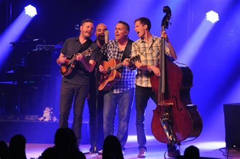 Barenaked Ladies Concert Evokes The Band S Early Days