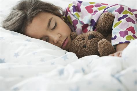 ways  set good sleep habits   child