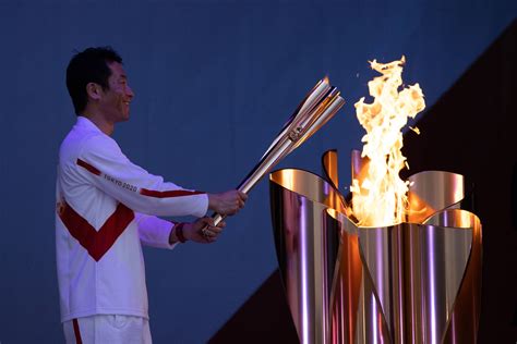 olympic torch  officially commencing   day   japan tatler asia
