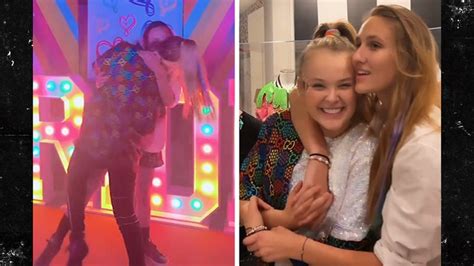 Paramedics Called To Jojo Siwa S Pride Party For Possible Od Of Guest