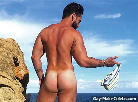 marc jacobs ex lorenzo martone showing his great nude butt gay male