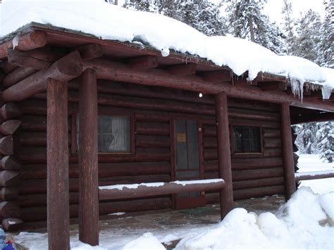 montana cabins stay  play snowshoe magazine