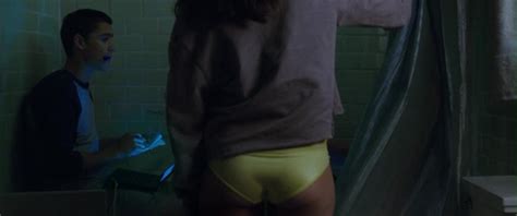 naked olivia cooke in the signal 2014