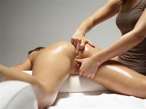 wallpaper oil butt teen nude shaved massage plump