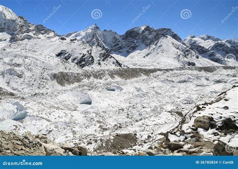 nuche summit   everest nepal stock photo image  hiking blue