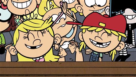 Image S1e19a Twins High Five Png The Loud House