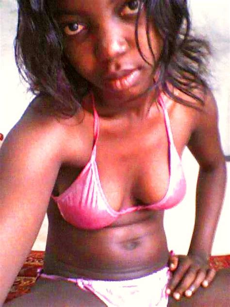 west african girl sending selfies shesfreaky
