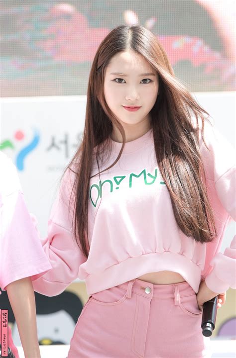 Kumpulan Foto Kim Jiho Oh My Girl