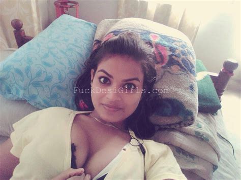 horny sri lankan gf showing big boobs 2018 xxx 2 2020