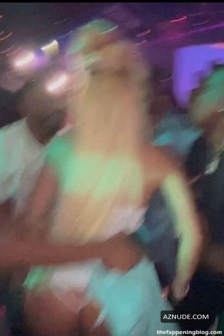 Saweetie Sexy Seen On The Dance Floor During Her Birthday Party In La