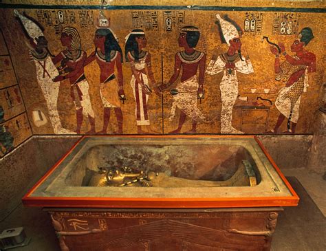 replica  king tuts tomb  open  egypt
