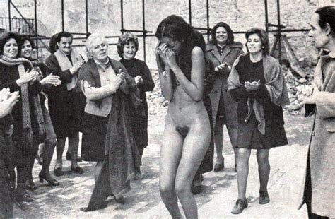 naked jewish women nazi