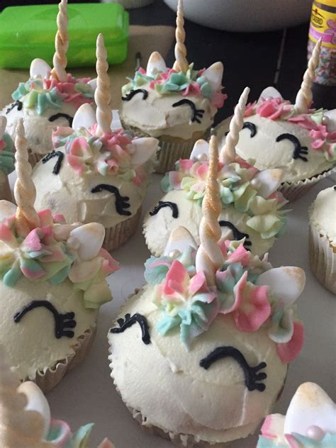 unicorn cupcakes ears   horn   fondant decorated