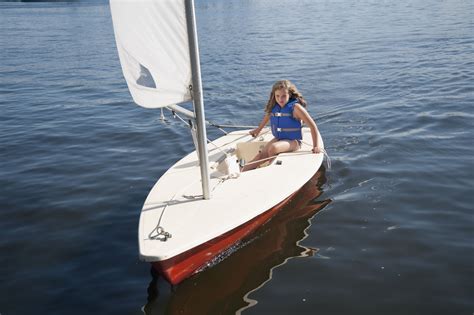 learn basic sailing techniques