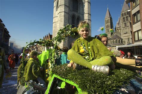 tournai carnival folklore  traditions