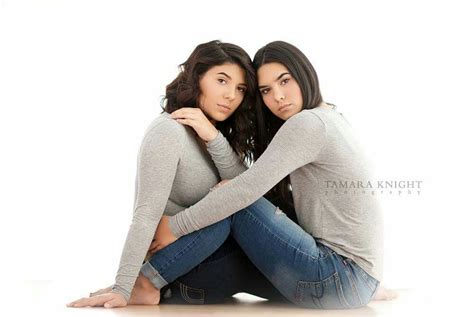 Pin By Felicia Reed Photography On Posing Mother Daughter