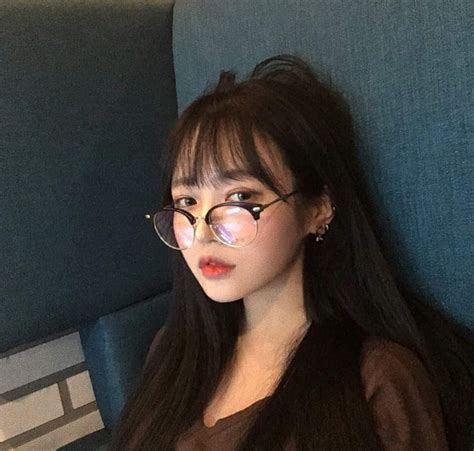 Pin By ·˚ ༘ ᴀ ɴ ʜ ᥊ ᴜ ᴀ ɴ On Glasses Ulzzang Korean Girl Ulzzang