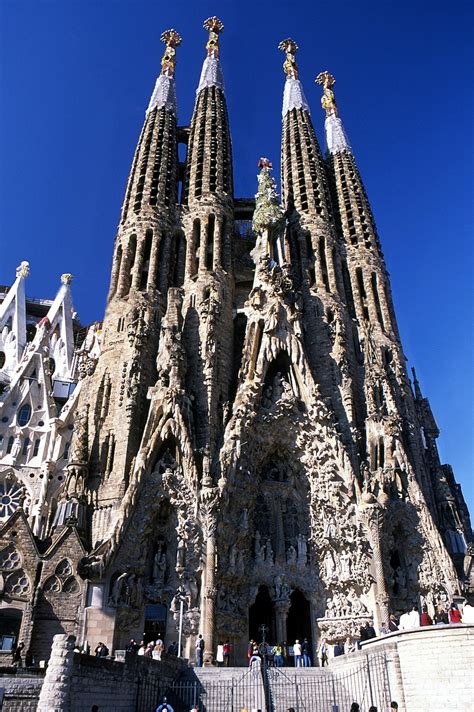 cathedrale de barcelone espagne cathedrale barcelone gaudi dewsp