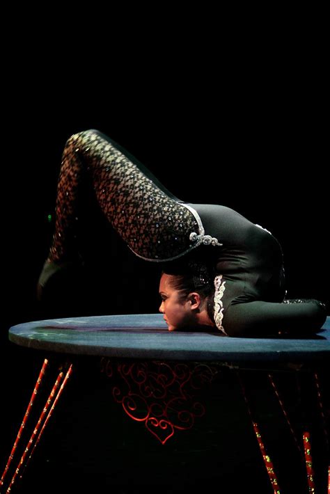 contortion performer liege book contortionist belgium cruise entertainment belgium
