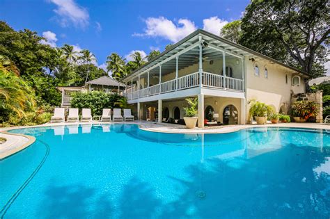 Landfall Beachfront Villa In Holetown Barbados With Pool