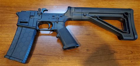 ar build aero   magpul moe fixed carbine stock standard mil spec lpk hexmag