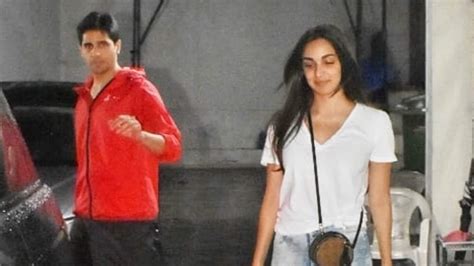Sidharth Malhotra Kiara Advani Spotted Together After Confirming