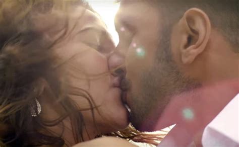 Say What Ranveer Singh And Vaani Kapoors Befikre Trailer Gets U A