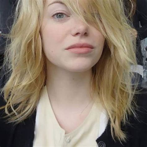 with or without make up emma stone is still 😍😍😍😍😍😍 emma