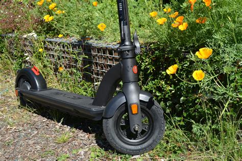 gotrax  review  big  scooter  average range green authority