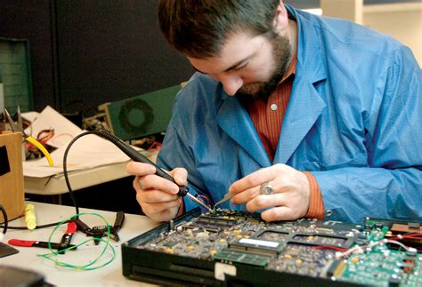 computer hardware engineer job description  information find  careers