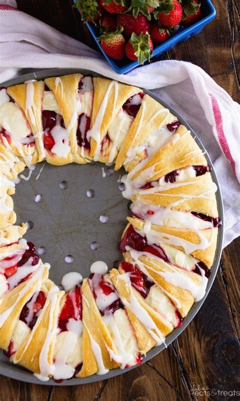25 Mind Blowing Ways To Use Crescent Roll Dough Strawberry Recipes