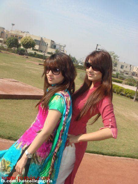 Pakistan Sexy Teenage Girls First Time In Net Hot