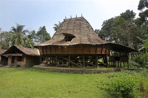 rumah adat suku nias model rumah minimalis