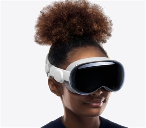 apple finally unveils mixed reality headset  apple vision pro