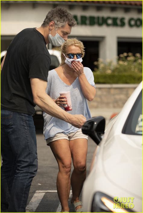 Britney Spears Goes On A Shopping And Starbucks Run In Calabasas Photo