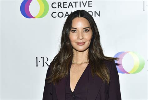 olivia munn receives support from sterling k brown after predator controversy