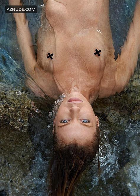 Stella Maxwell Topless From Instagram November 2016 Aznude