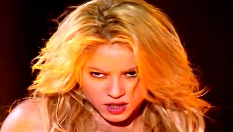 Shakira — Gybsy Shakira Live From Paris 2011 Vidéo Dailymotion
