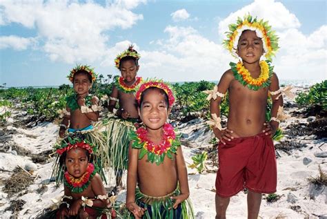 Kiribati People Kiribati Island International Date Line Sea Peoples