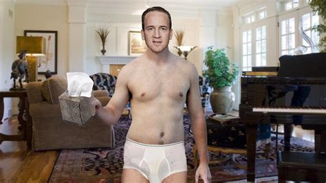 report peyton manning wandering aimlessly around mansion waiting to